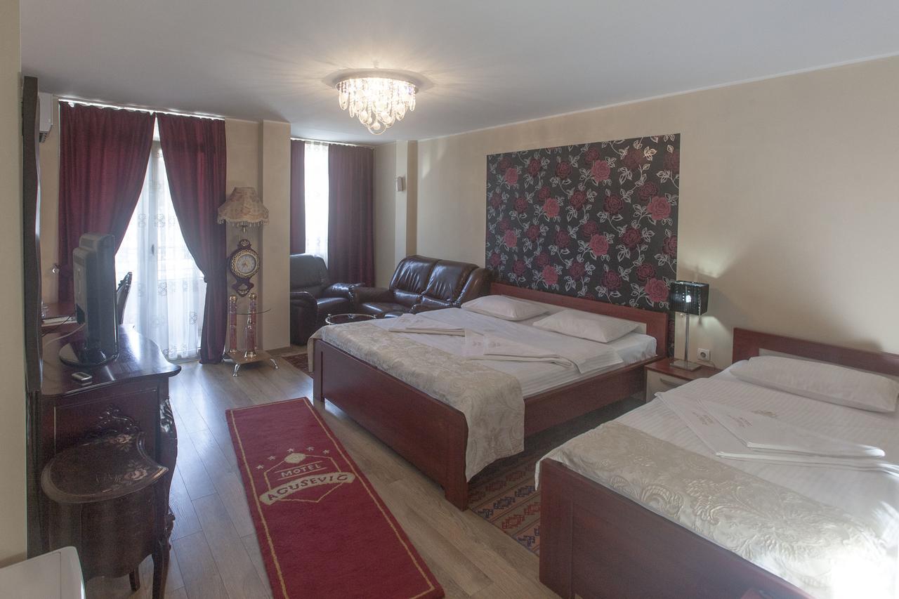 B&B Agusevic Нови-Пазар Экстерьер фото