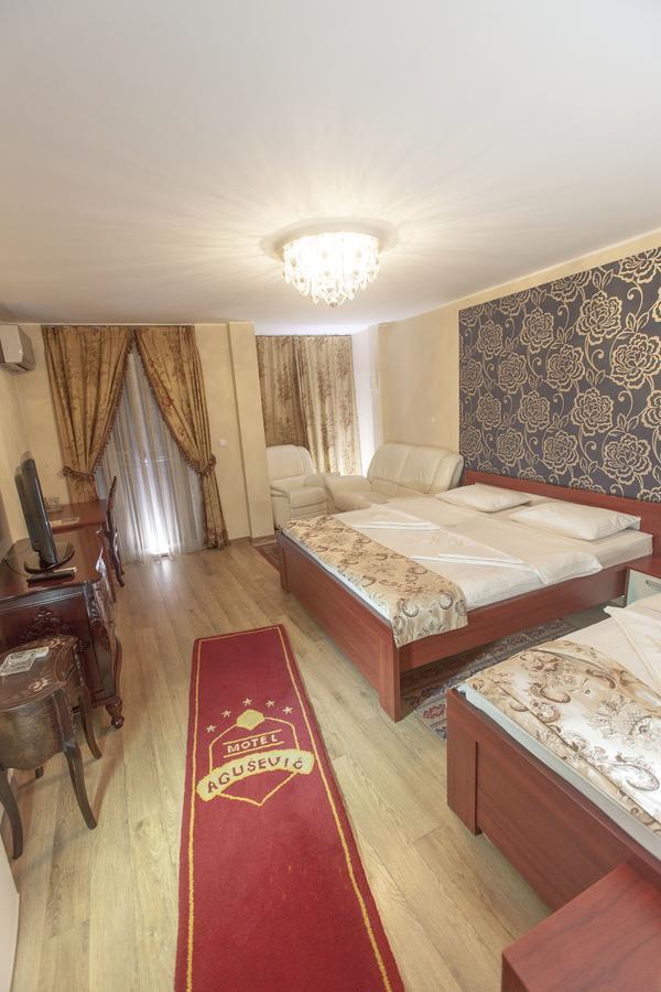 B&B Agusevic Нови-Пазар Экстерьер фото