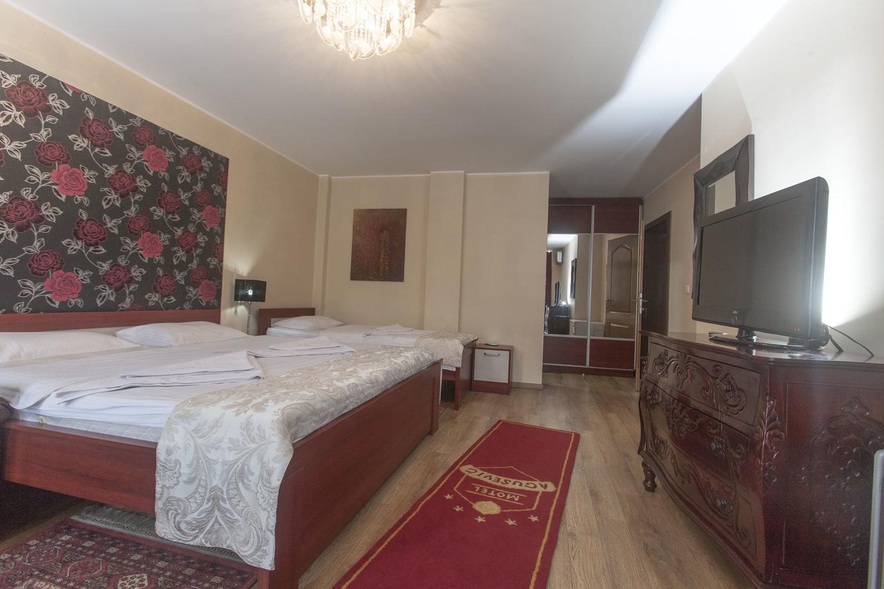 B&B Agusevic Нови-Пазар Экстерьер фото