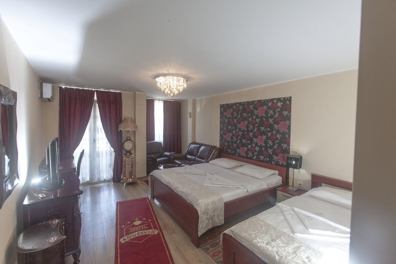 B&B Agusevic Нови-Пазар Экстерьер фото