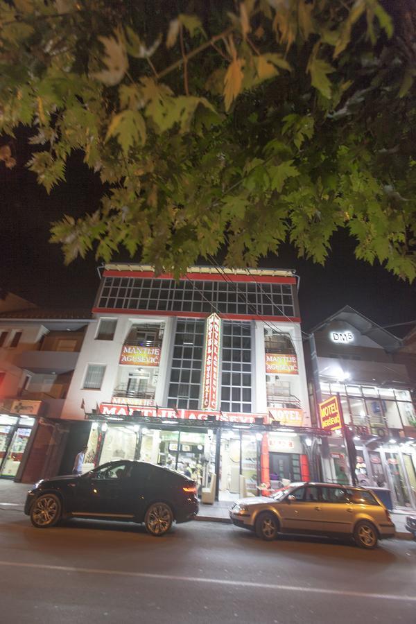 B&B Agusevic Нови-Пазар Экстерьер фото